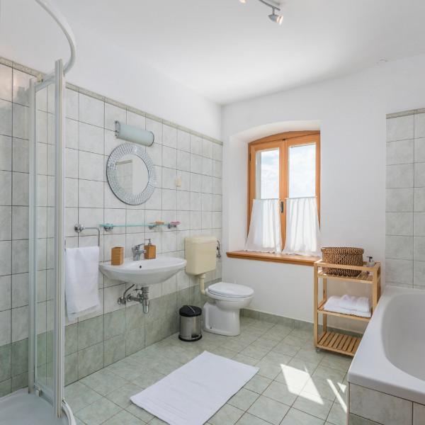 Bathroom / WC, Villa Moncitta, Villa Moncitta Luxury stone villa with large garden, private pool and panoramic views  Karojba