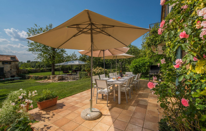 Villa Moncitta Luxury stone villa with large garden, private pool and panoramic views  Karojba