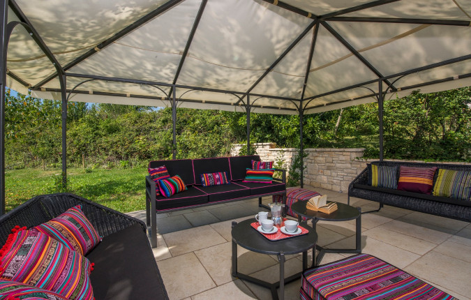 Villa Moncitta Luxury stone villa with large garden, private pool and panoramic views  Karojba
