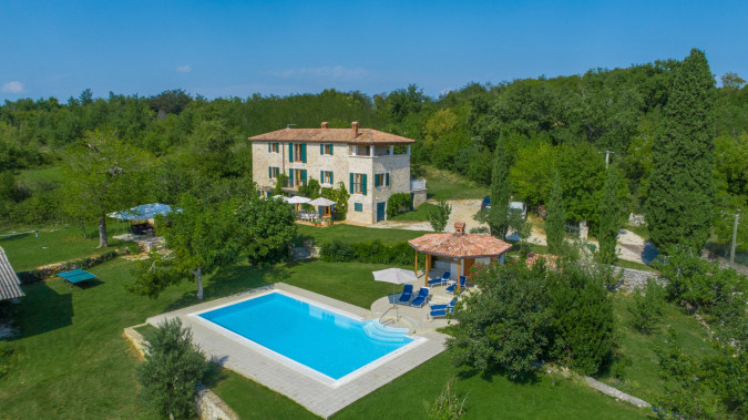 Villa Moncitta Luxury stone villa with large garden, private pool and panoramic views  Karojba