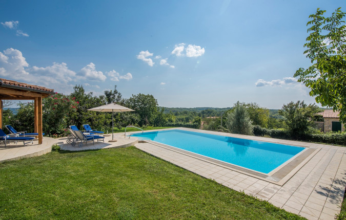 Villa Moncitta Luxury stone villa with large garden, private pool and panoramic views  Karojba