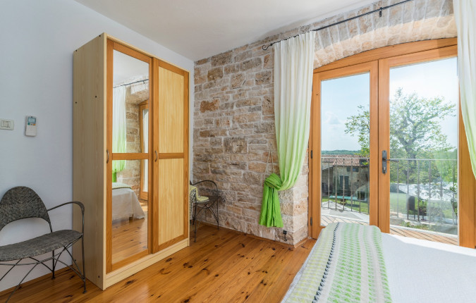 Villa Moncitta Luxury stone villa with large garden, private pool and panoramic views  Karojba
